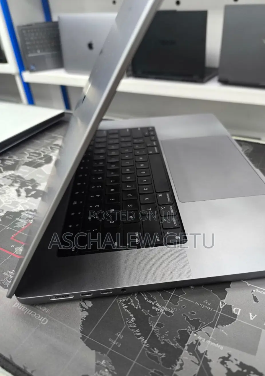 New Laptop Apple MacBook Pro M1 64GB Apple M1 Pro SSD 1T