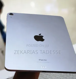 New Apple iPad Air 64 GB Silver