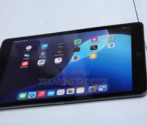 New Apple iPad 2 Wi-Fi 64 GB Silver