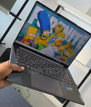 New Laptop Lenovo Yoga 700 32GB Intel Core I7 SSD 512GB