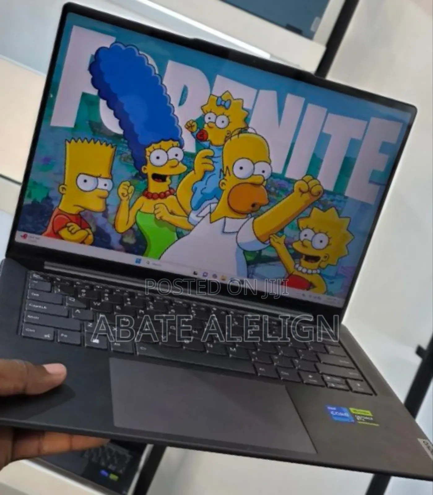 New Laptop Lenovo Yoga 700 32GB Intel Core I7 SSD 512GB