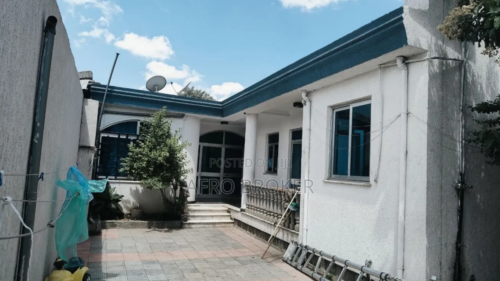 Furnished 3bdrm House in Dehnenet Sefer, Yeka for sale