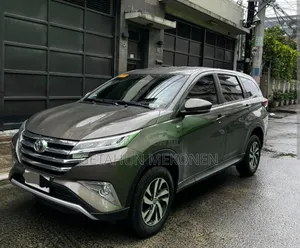 Photo - Toyota Rush 2022 Gray