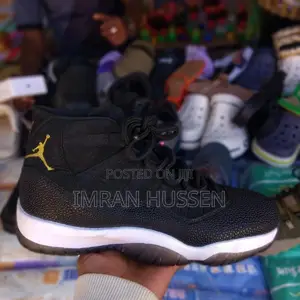 Jordan 11 Black New!