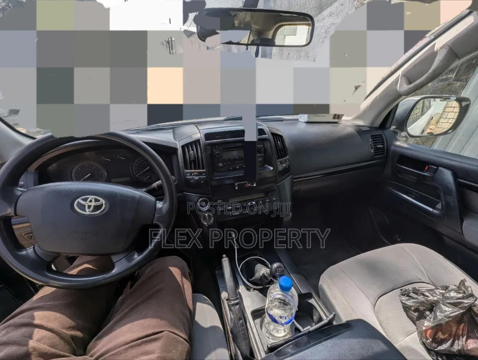 Toyota Land Cruiser 2011 White