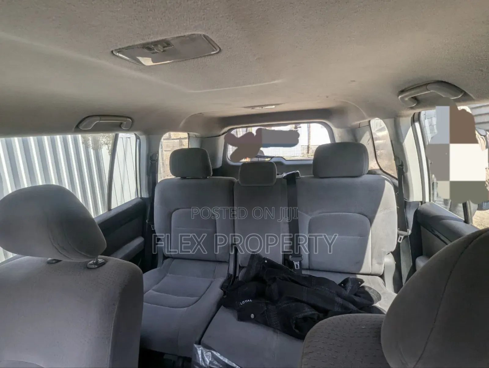 Toyota Land Cruiser 2011 White