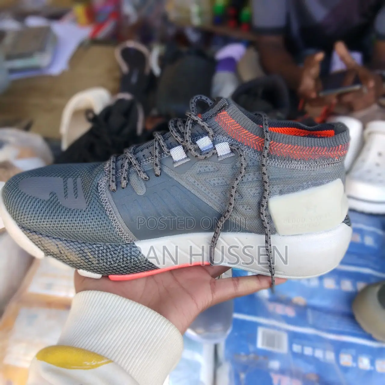 Under Armour Sneakers!!