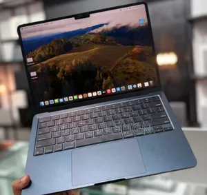 New Laptop Apple MacBook Air 2022 M2 8GB Intel Core I5 SSD 256GB