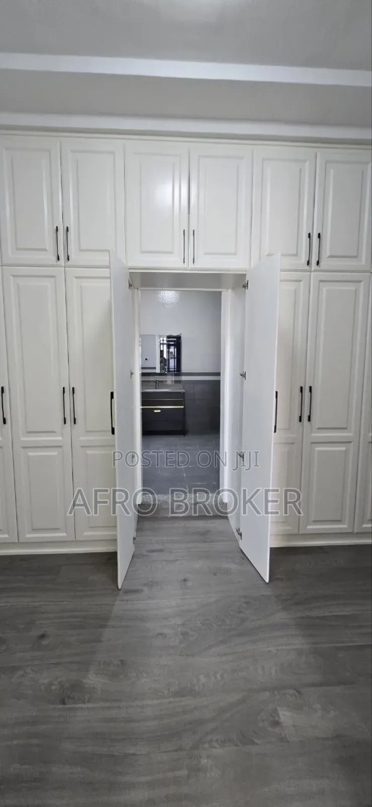 Furnished 5bdrm House in Lafto Medanyalem for sale