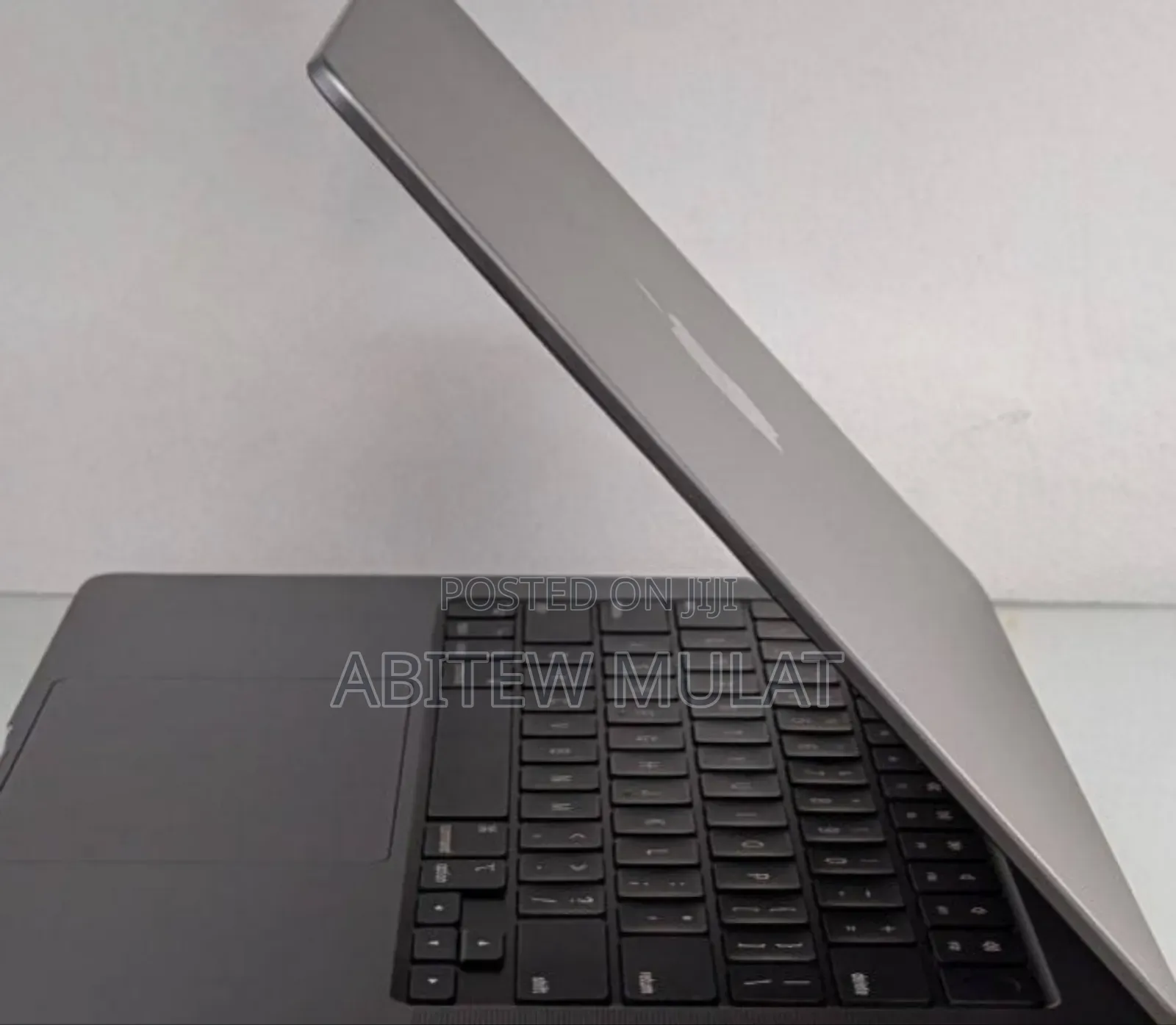 New Laptop Apple MacBook Pro M1 16GB Apple M1 SSD 512GB
