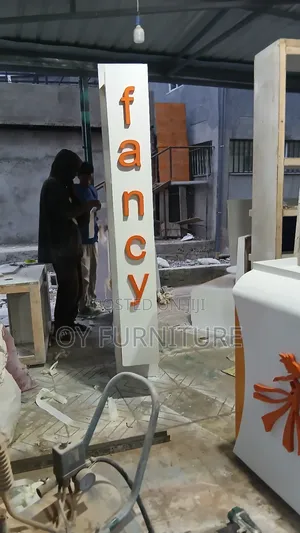 የቡቲክ ሼልፍ የፐርሳ መደርደሪያ የሚያምር ዲዛይን