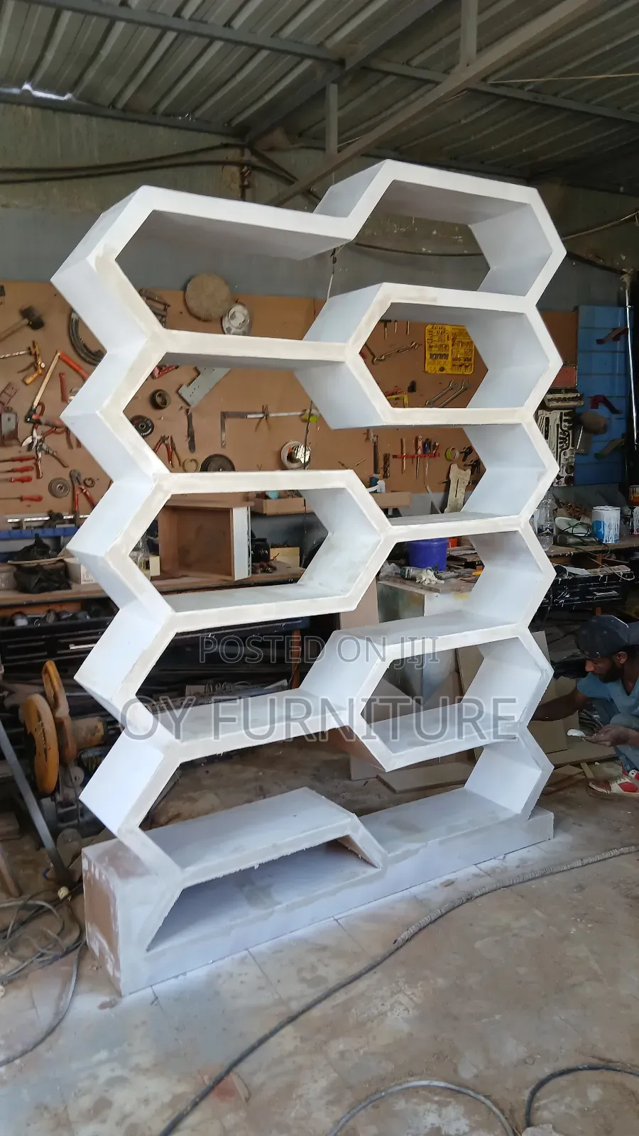 የቡቲክ ሼልፍ የፐርሳ መደርደሪያ የሚያምር ዲዛይን