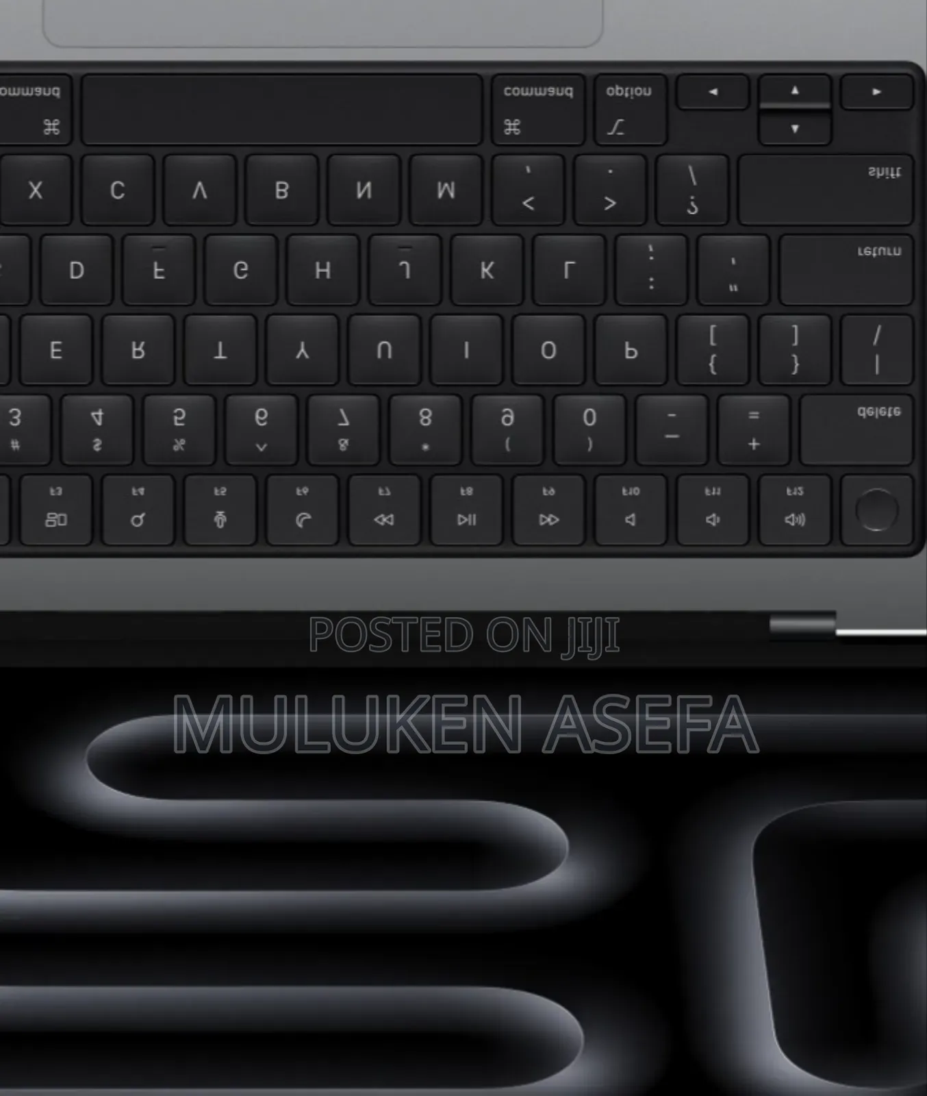 New Apple MacBook Pro 2023 M3 14-Inch 24GB Intel Core M3 SSD 512GB