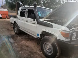 Photo - Toyota Land Cruiser 2018