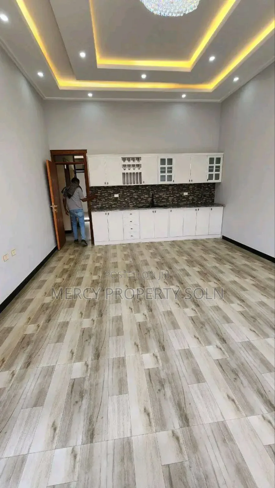 5bdrm House in Bole for sale