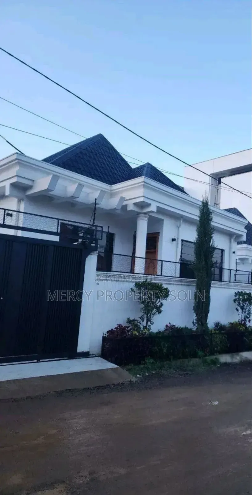 5bdrm House in Bole for sale