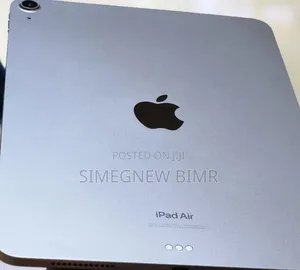 Photo - New Apple iPad Air 64 GB Silver