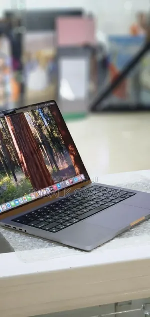 New Laptop Apple MacBook Pro 16GB Apple M1 Pro SSD 512GB