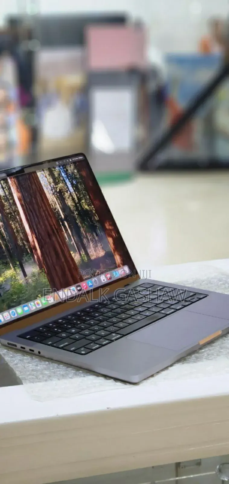 New Laptop Apple MacBook Pro 16GB Apple M1 Pro SSD 512GB