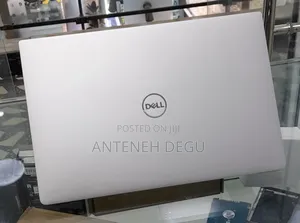 New Laptop Dell XPS 13 8GB Intel Core I7 SSD 256GB