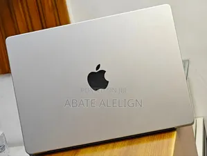 New Laptop Apple MacBook Air 2022 M2 32GB Intel Core I5 SSD 1T