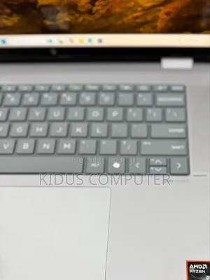 New Laptop HP Envy X360 16GB AMD Ryzen 7 SSD 512GB