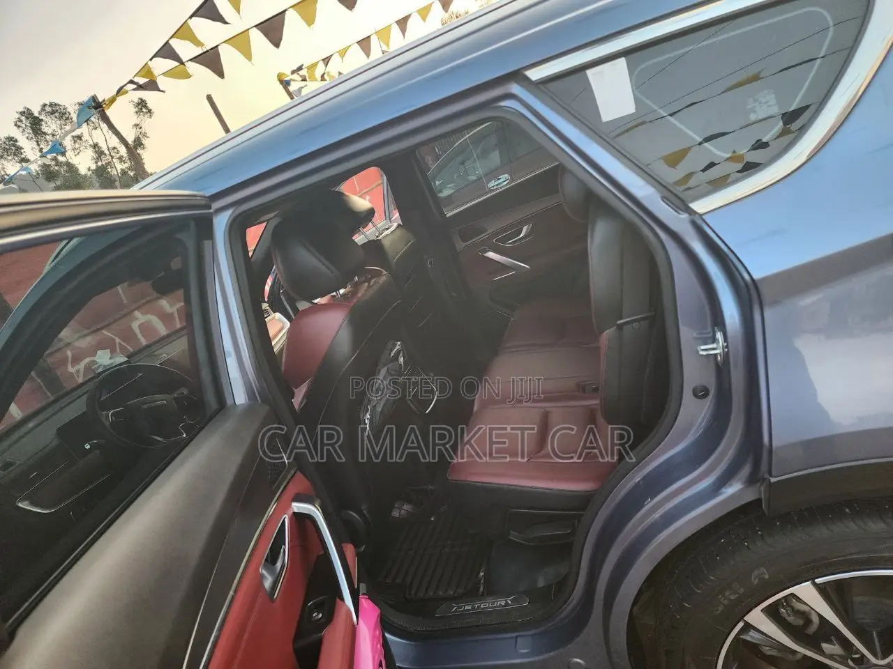 Jetour X70 Plus 2023 Yellow