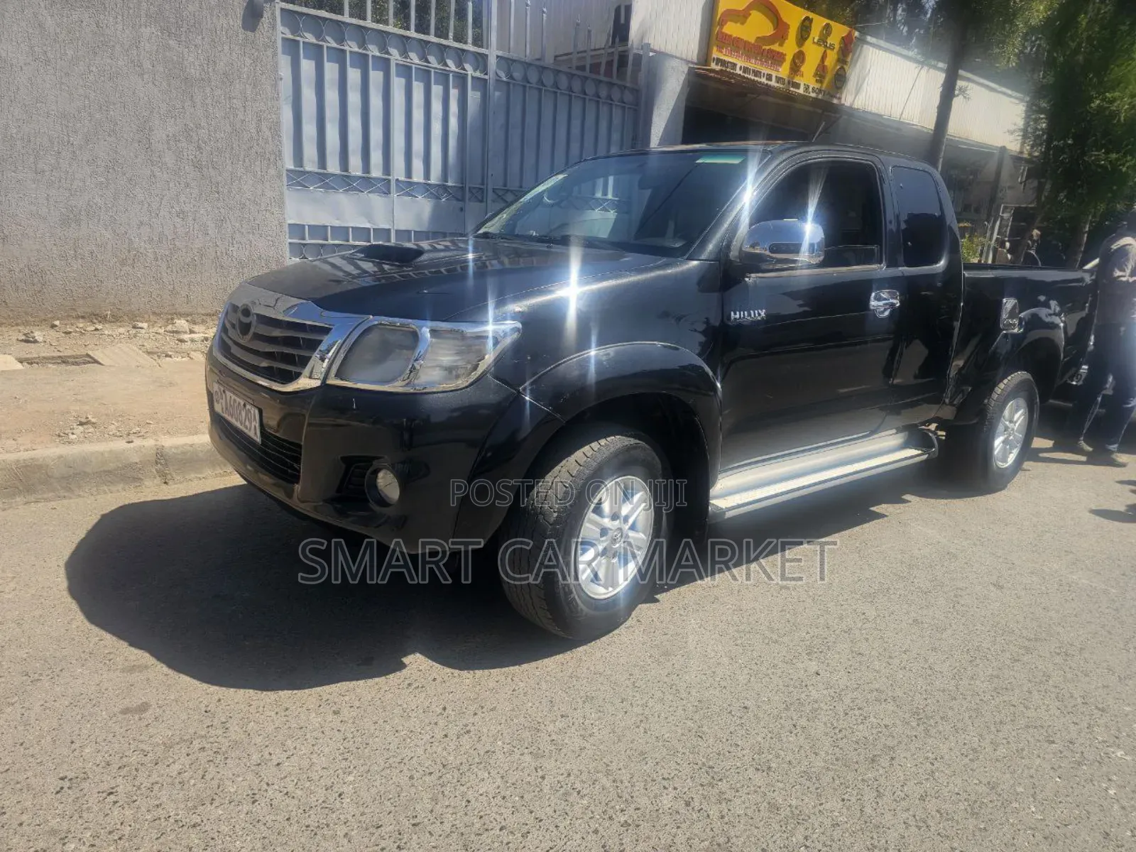 Toyota Hilux 2012 Black