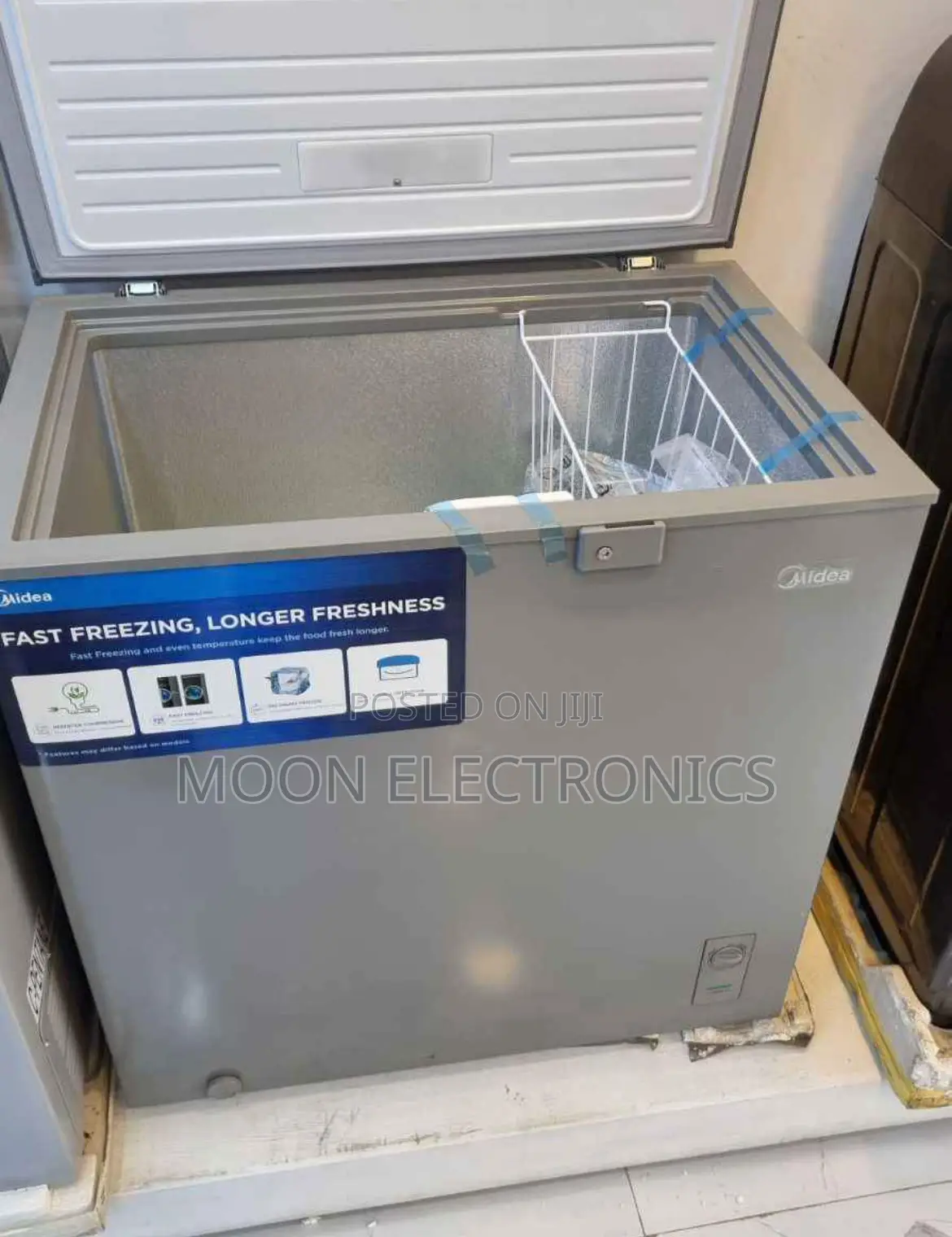 Midea 277 L Deep Refrigerator – Efficient, Spacious Reliable!