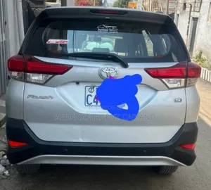 Toyota Rush 2023 Silver