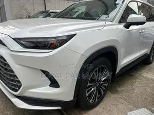 Photo - New Toyota Grand Highlander Hybrid 2025 White