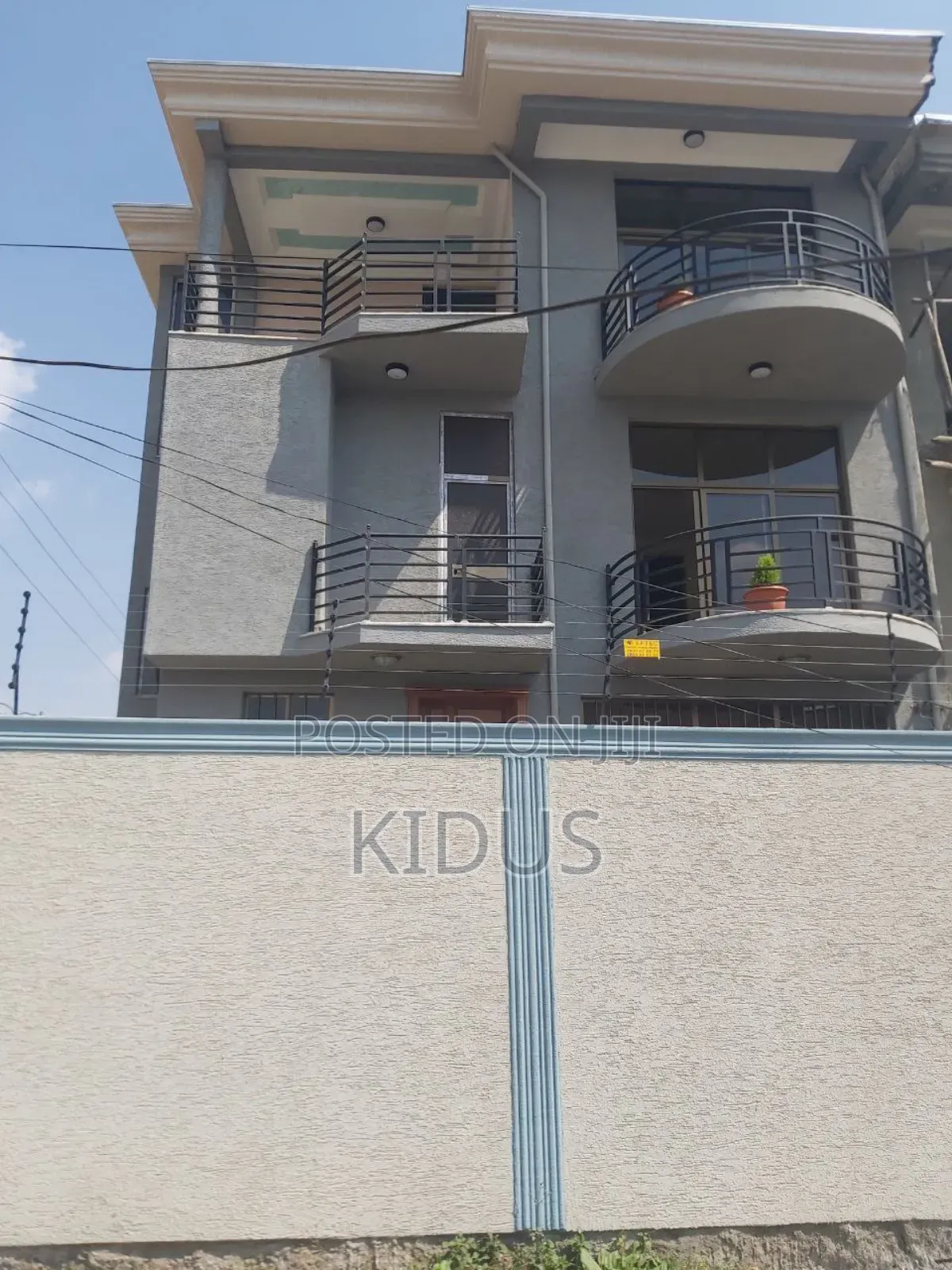 7bdrm House in Medhanialem Estate, Nifas Silk-Lafto for sale