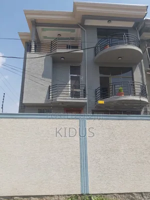 7bdrm House in Medhanialem Estate, Nifas Silk-Lafto for sale