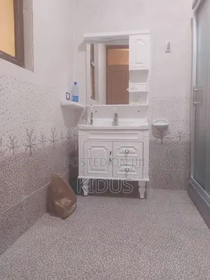 7bdrm House in Medhanialem Estate, Nifas Silk-Lafto for sale