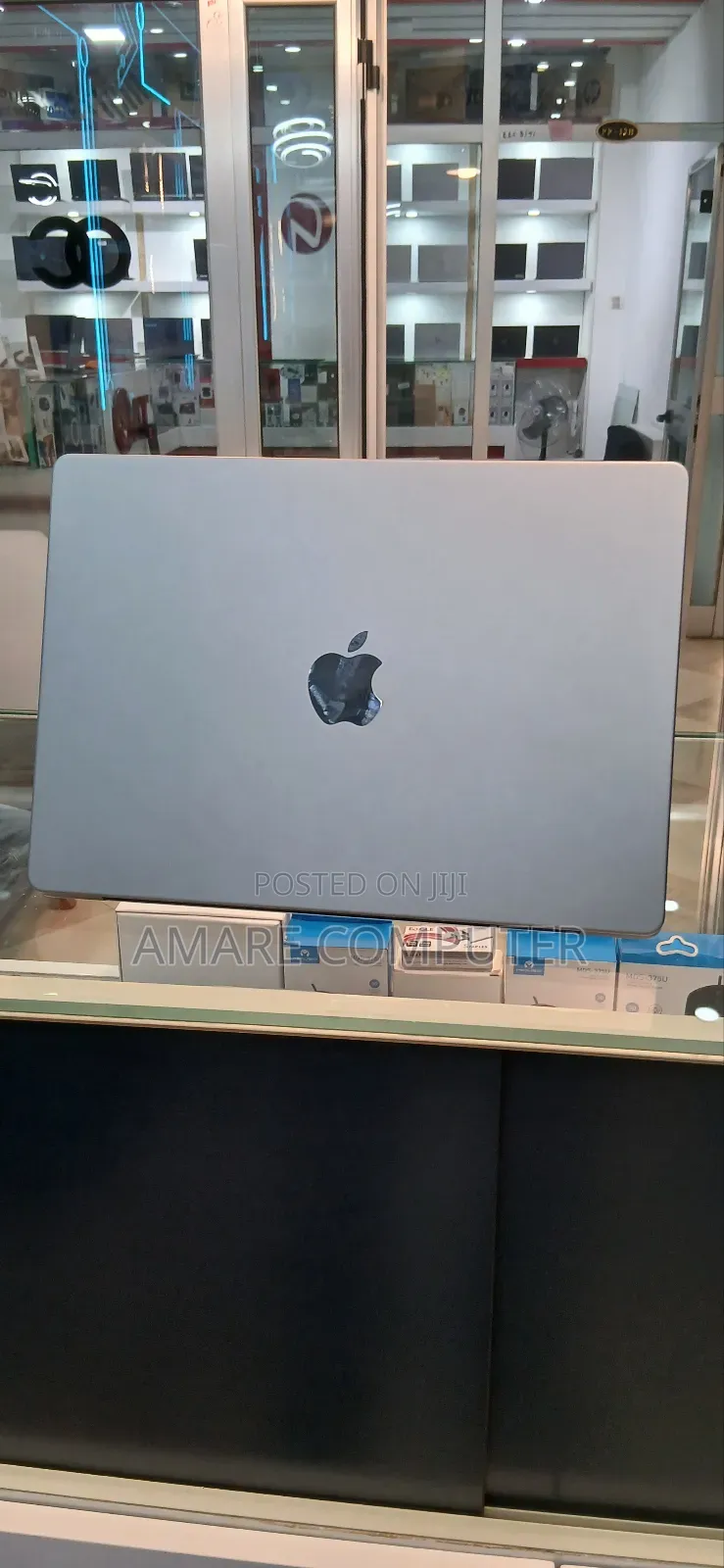 New Apple MacBook Pro 2023 M3 14-Inch 16GB Apple M3 Pro SSD 512GB