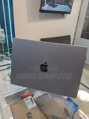 New Laptop Apple MacBook Pro 2023 M3 14-Inch 24GB Apple M3 SSD 512GB