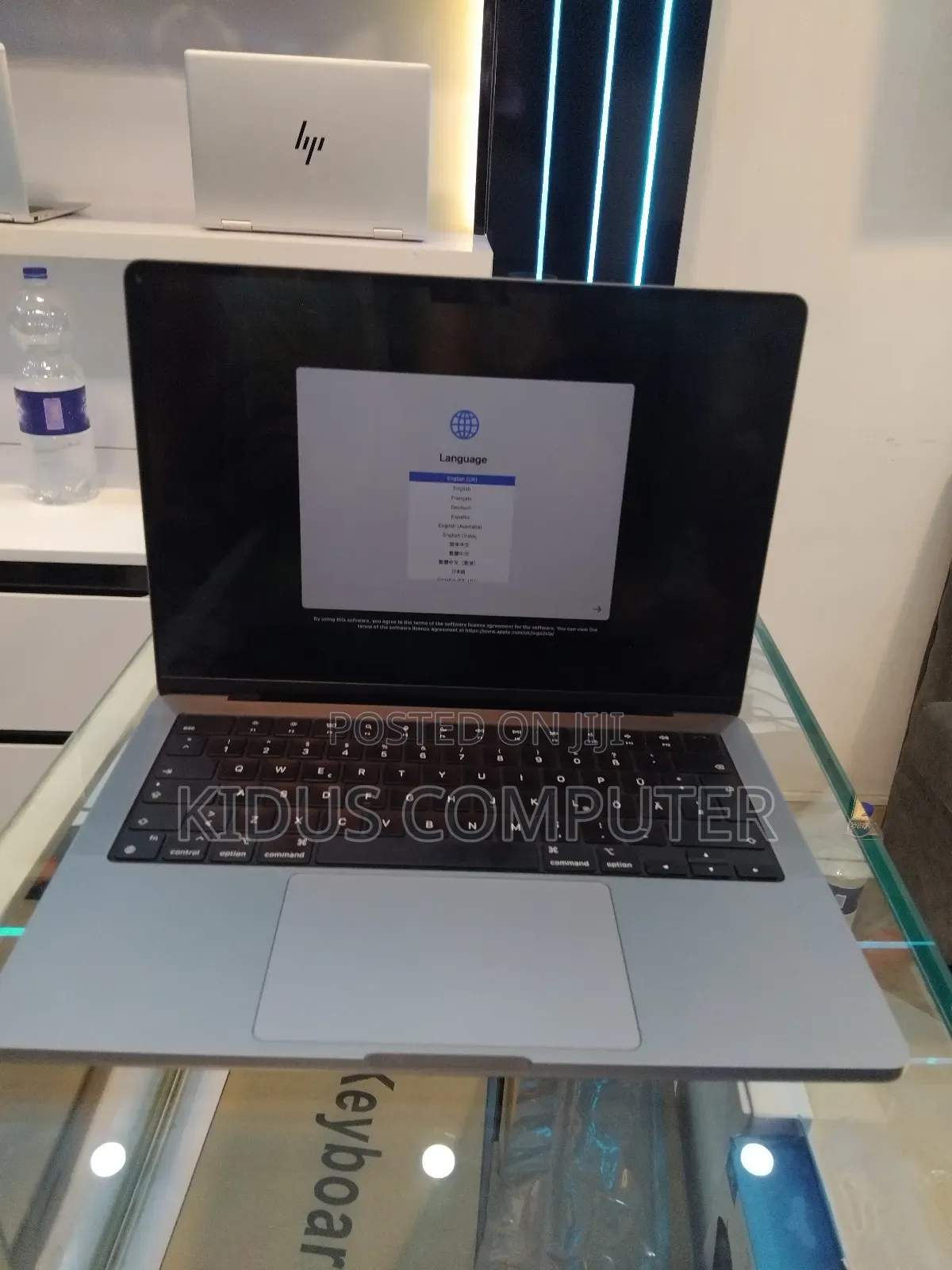 New Laptop Apple MacBook Pro 2023 M3 14-Inch 24GB Apple M3 SSD 512GB