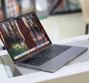 New Laptop Apple MacBook Pro M1 16GB Apple M1 Pro SSD 512GB