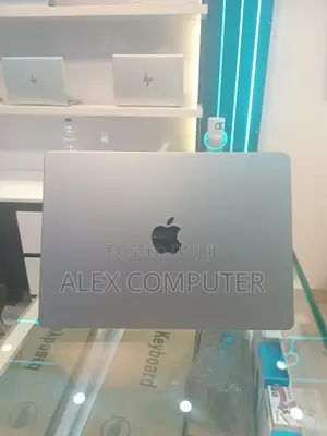 New Laptop Apple MacBook Pro 2023 M3 14-Inch 24GB Apple M3 SSD 512GB