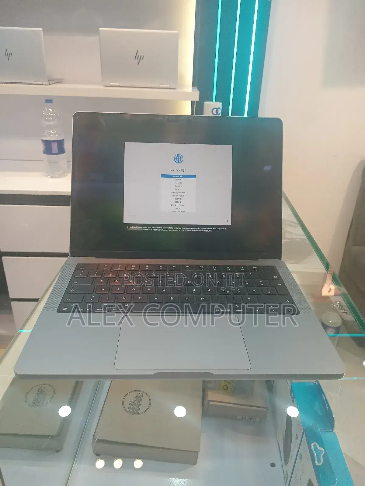 New Laptop Apple MacBook Pro 2023 M3 14-Inch 24GB Apple M3 SSD 512GB