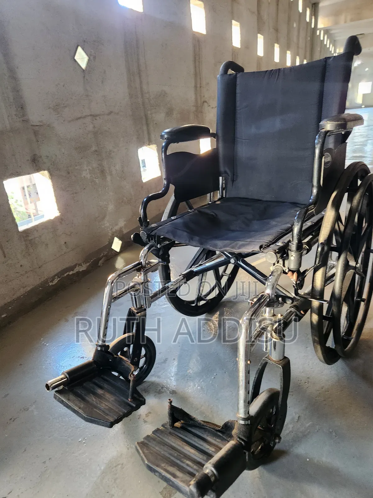 Foldable European Wheelchair軟式wheelchair政府wheelchair希望wheelchair New