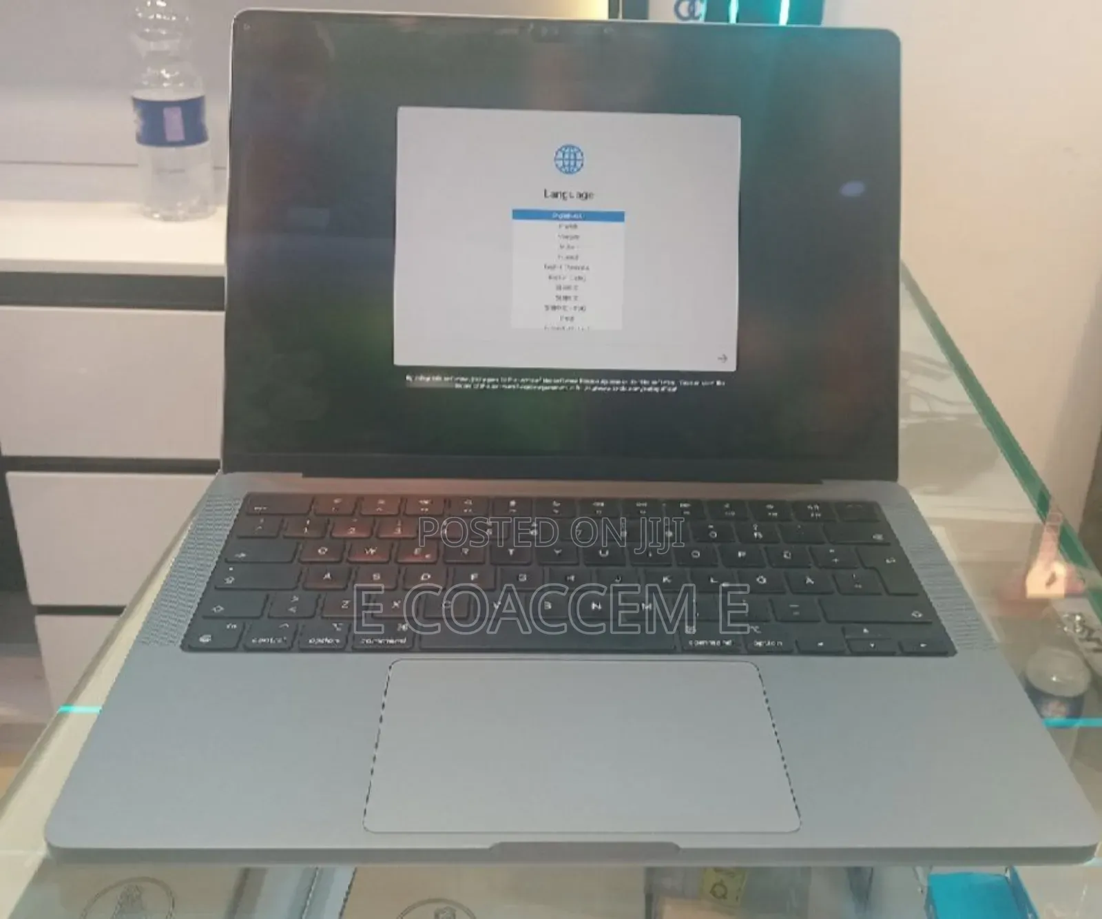 New Laptop Apple MacBook Pro 2024 M3 14-Inch 24GB Apple M3 SSD 512GB