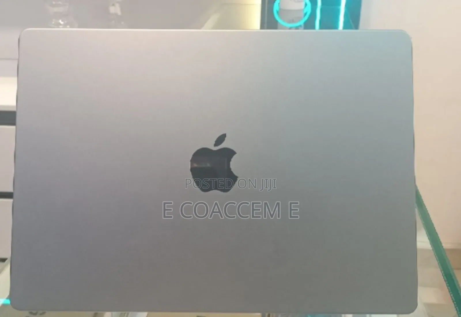 New Laptop Apple MacBook Pro 2024 M3 14-Inch 24GB Apple M3 SSD 512GB