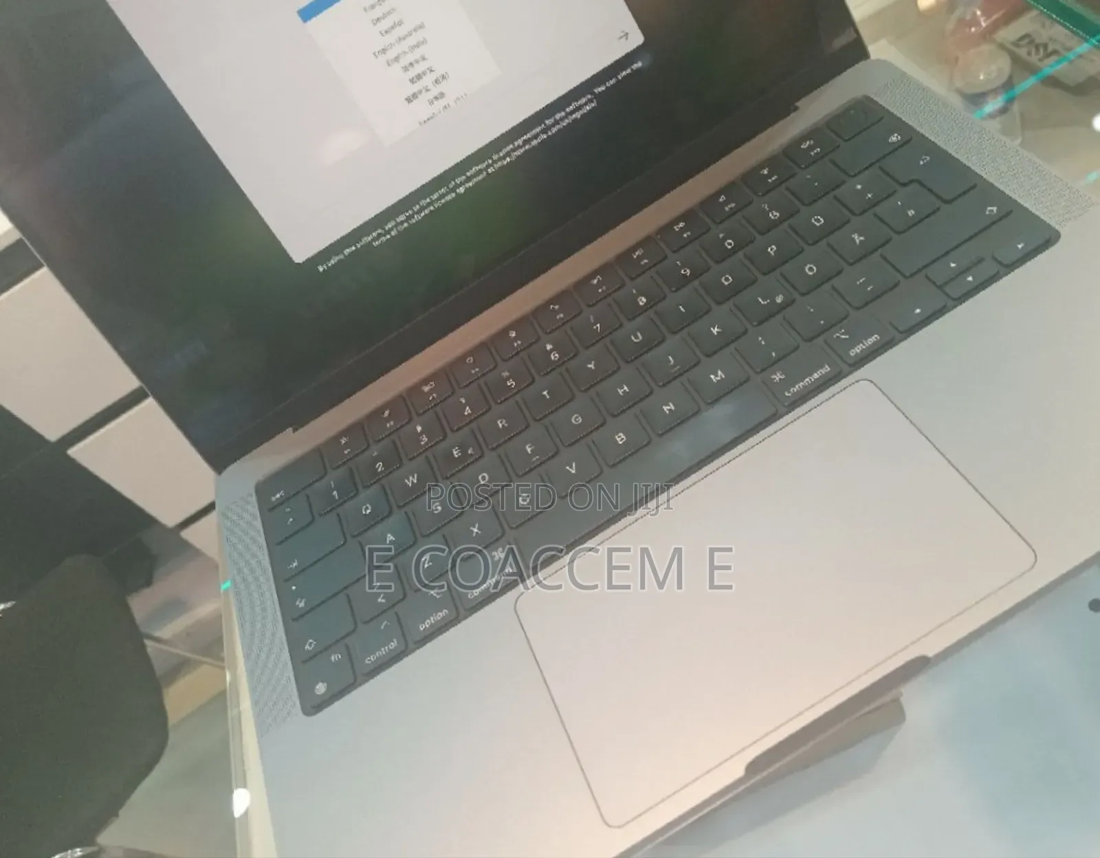 New Laptop Apple MacBook Pro 2024 M3 14-Inch 24GB Apple M3 SSD 512GB