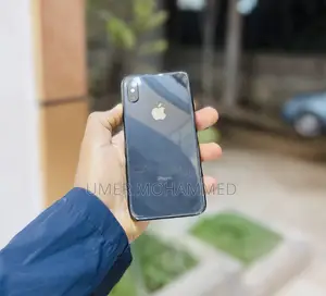 Photo - Apple iPhone XS 64 GB Black