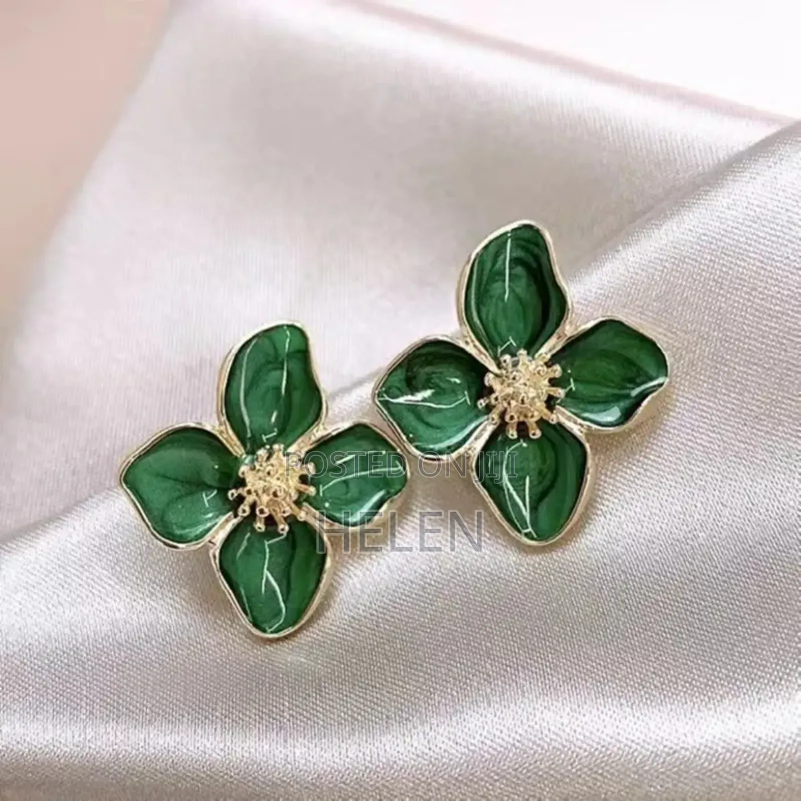 Irregular Petals Plant Element Drop Earrings