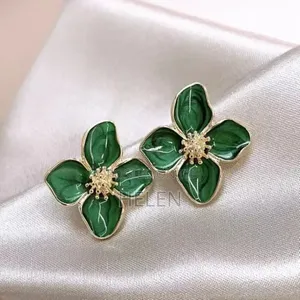 Irregular Petals Plant Element Drop Earrings