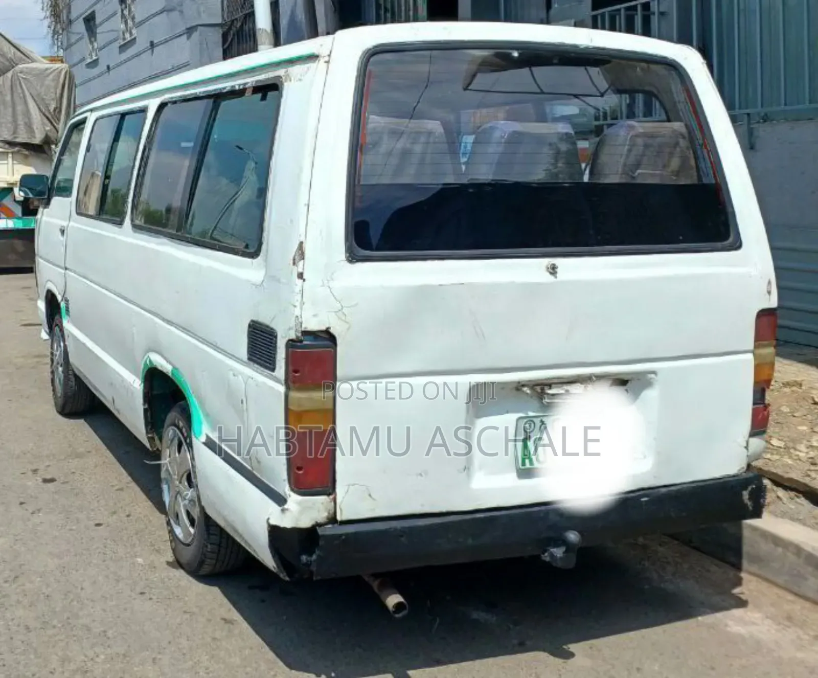 Toyota HiAce 1986 White