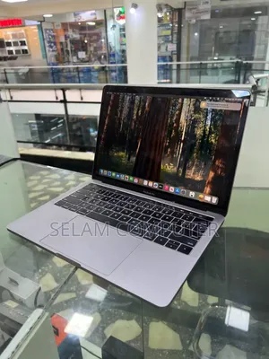 New Laptop Apple MacBook Pro 2019 8GB Intel Core I5 SSD 128GB