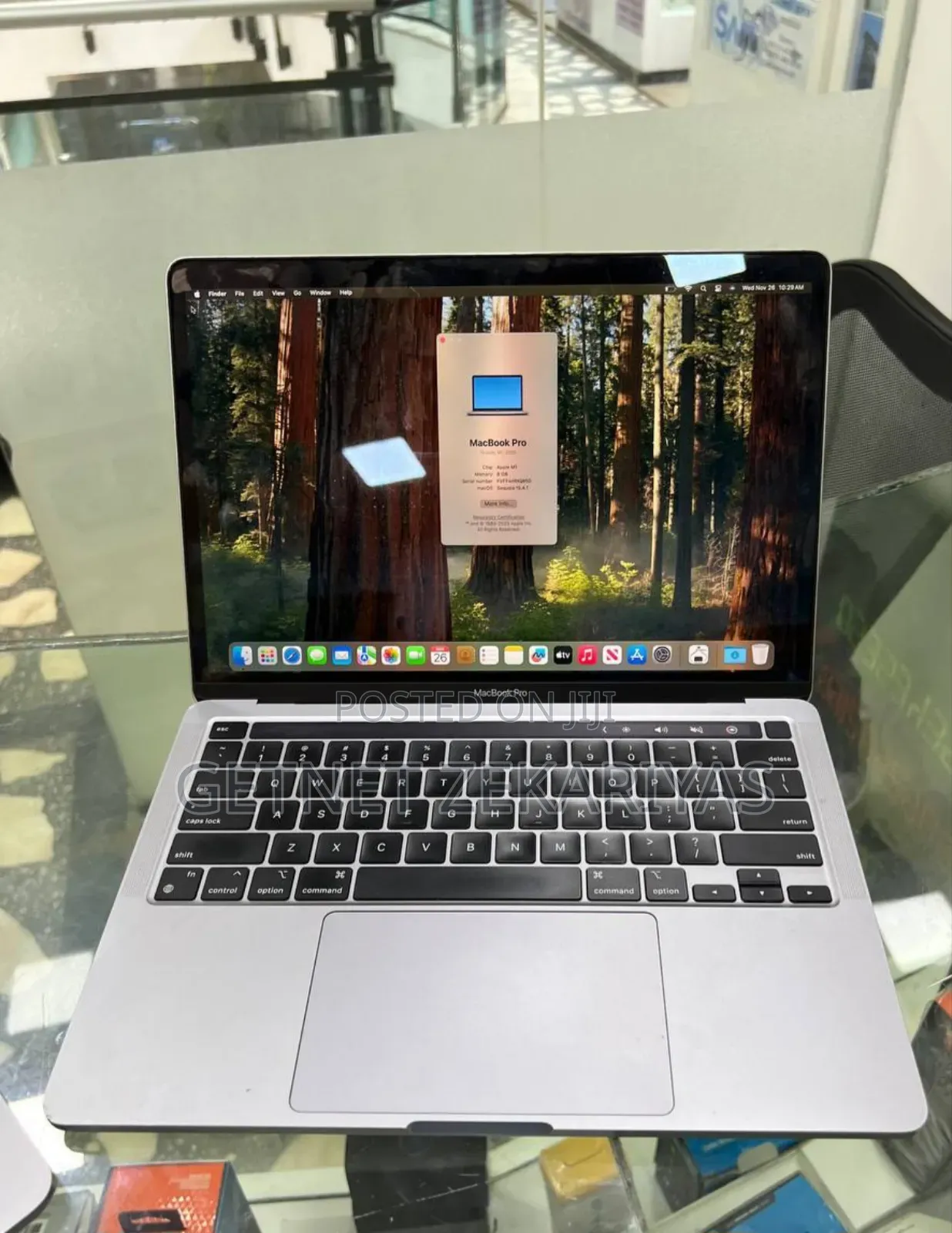 New Laptop Apple MacBook Pro 2020 M1 8GB Apple M1 Pro SSD 256GB
